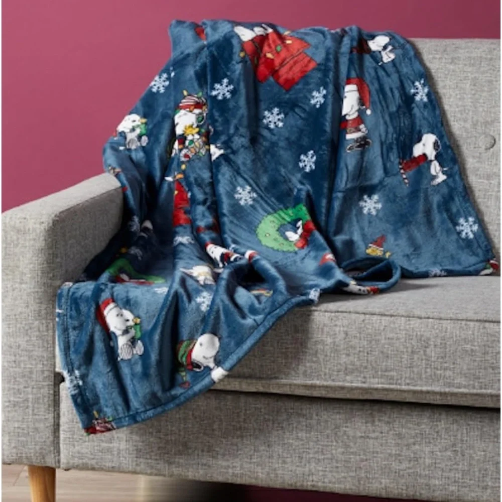 Brookshire extra long snoopy blanket